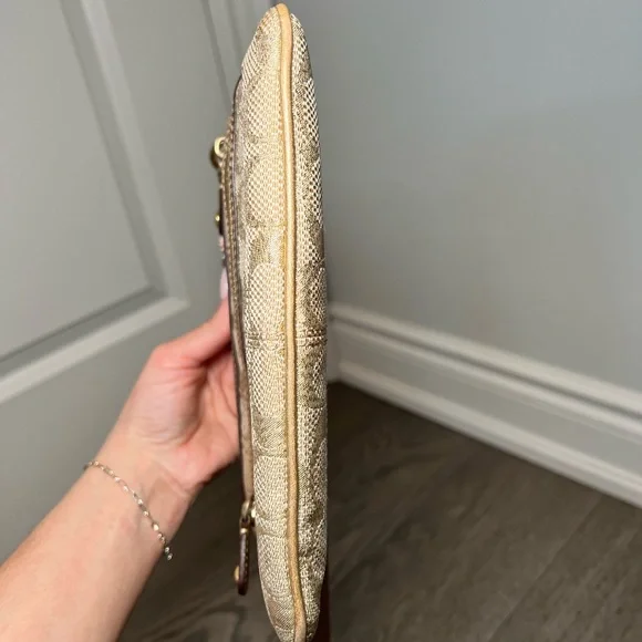 Coach Metallic Beige Signature Crossbody Bag with Floral Charm - Picture 5 of 11